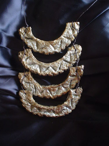 collana afro4,papier machè.