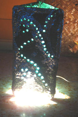 lampada verde,papier machè.