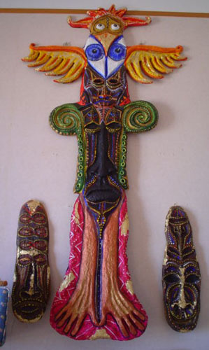 totem,bassorlievo in papier machè,50cmx1,70mt.anno2005